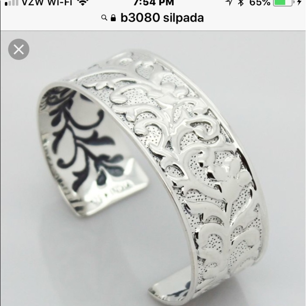 Silpada “Ahead of the curve” cuff NIB bracelet!
